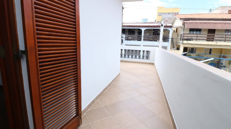 Imagem Casa com 3 Quartos à Venda,  em Remédios - Osasco