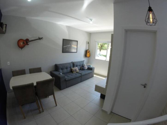 Imagem Sobrado com 2 Quartos à Venda, 68 m² em Vila Areao - Taubaté Imagem Sobrado com 2 Quartos à Venda, 68 m² em Vila Areao - Taubaté