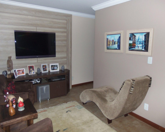 Imagem Casa com 3 Quartos à Venda, 500 m² em Cavalhada - Porto Alegre