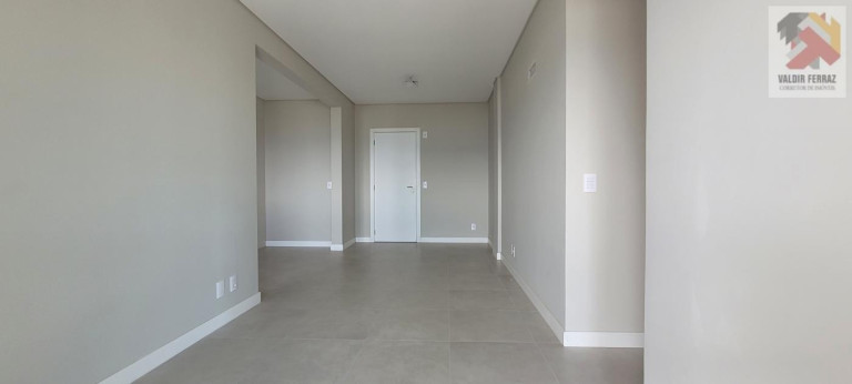 Imagem Apartamento com 2 Quartos à Venda, 71 m² em Centro - Florianópolis