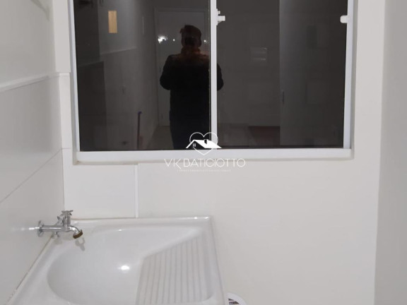 Imagem Apartamento com 2 Quartos à Venda, 44 m² em Jardim Imperial - Sarandi