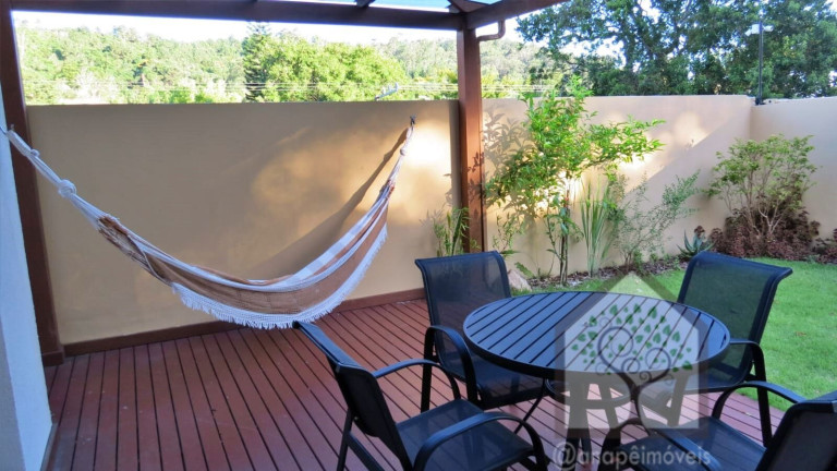 Imagem Casa com 3 Quartos à Venda, 205 m² em Sambaqui - Florianópolis Imagem Casa com 3 Quartos à Venda, 205 m² em Sambaqui - Florianópolis