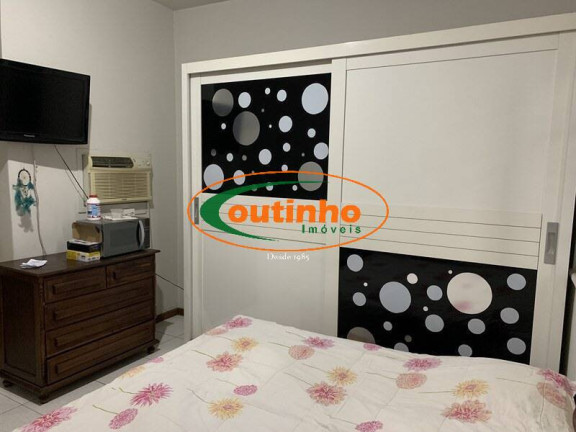 Imagem Casa com 3 Quartos à Venda, 200 m² em Tijuca - Rio De Janeiro Imagem Casa com 3 Quartos à Venda, 200 m² em Tijuca - Rio De Janeiro