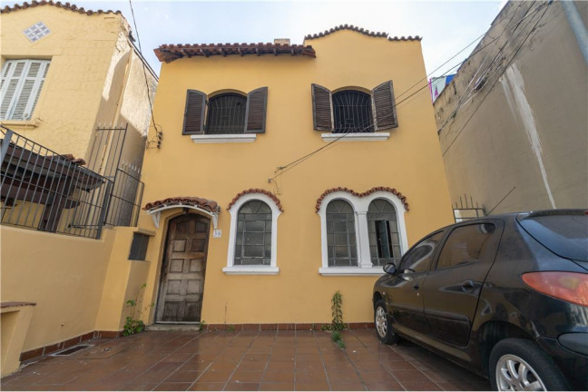 Casa com 4 Quartos à Venda,  em Cambuci - São Paulo