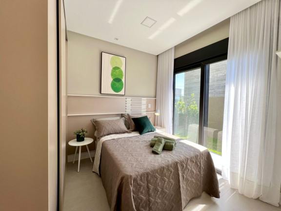 Imagem Consultório à Venda, 215 m² em Celebration - Xangri-lá Imagem Consultório à Venda, 215 m² em Celebration - Xangri-lá