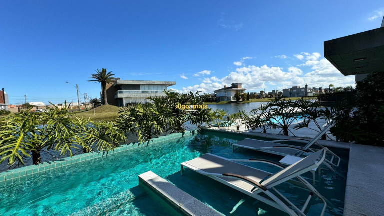 Casa com 4 Quartos à Venda, 184 m² em Condominio Riviera Xangri-la - Xangri-lá