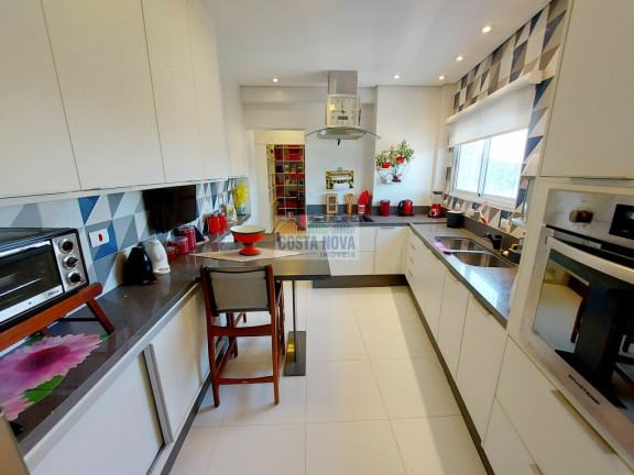 Imagem Apartamento com 4 Quartos à Venda, 212 m²