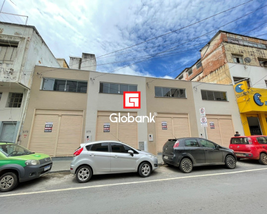 Imóvel Comercial para Alugar, 180 m² em Centro - Montes Claros