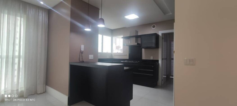 Imagem Apartamento com 3 Quartos para Alugar, 136 m² em Centro - Balneário Camboriú Imagem Apartamento com 3 Quartos para Alugar, 136 m² em Centro - Balneário Camboriú