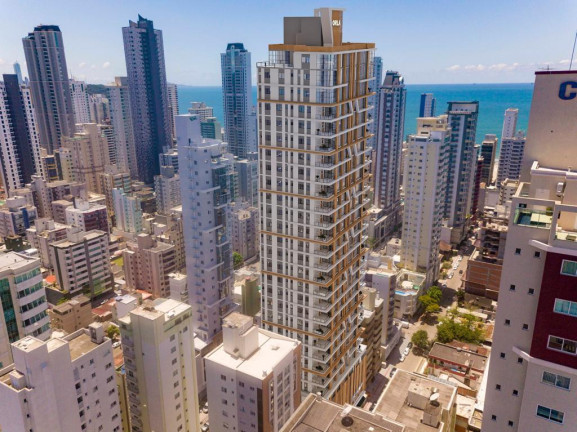 Imagem Imóvel com 4 Quartos à Venda, 173 m² em Centro - Balneário Camboriú Imagem Imóvel com 4 Quartos à Venda, 173 m² em Centro - Balneário Camboriú