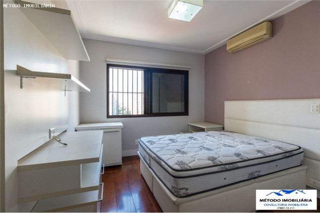 Imagem Imóvel com 3 Quartos à Venda, 230 m² em Moema - São Paulo Imagem Imóvel com 3 Quartos à Venda, 230 m² em Moema - São Paulo