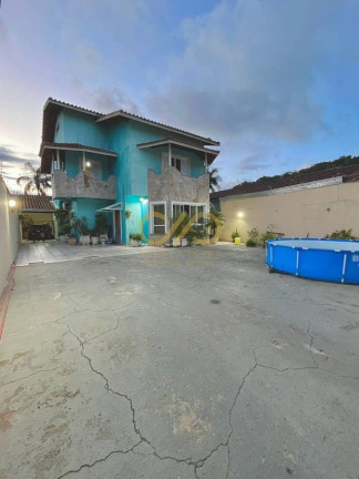 Sobrado com 4 Quartos à Venda, 408 m² em Canto Do Forte - Praia Grande