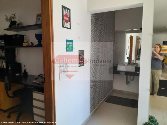 Imagem Chácara com 4 Quartos à Venda, 280 m² em Barreiro - Taubaté
