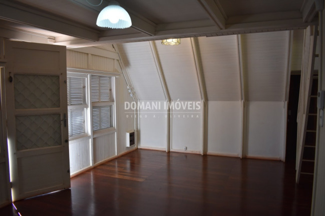 Imagem Casa com 2 Quartos à Venda, 178 m² em Região Do Jaguaribe - Campos Do Jordão Imagem Casa com 2 Quartos à Venda, 178 m² em Região Do Jaguaribe - Campos Do Jordão