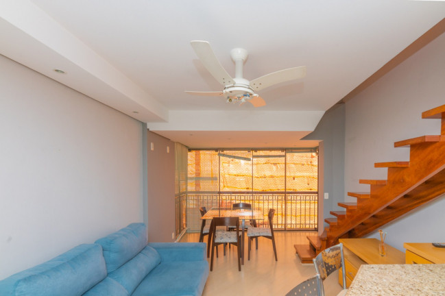 Imagem Imóvel com 1 Quarto à Venda, 47 m² em Menino Deus - Porto Alegre Imagem Imóvel com 1 Quarto à Venda, 47 m² em Menino Deus - Porto Alegre