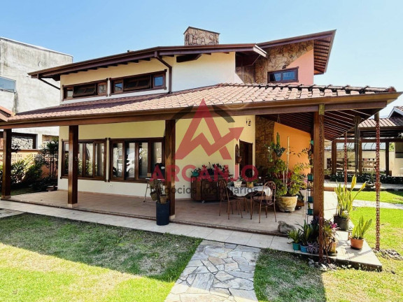 Casa com 3 Quartos à Venda, 249 m² em Horto Florestal - Ubatuba