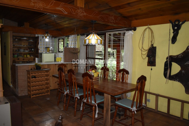 Imagem Casa com 2 Quartos à Venda, 112 m² em Região De Capivari - Campos Do Jordão Imagem Casa com 2 Quartos à Venda, 112 m² em Região De Capivari - Campos Do Jordão