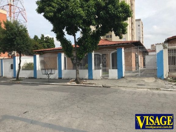 Casa à Venda, 600 m² em Centro - Jacareí