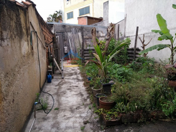 Imagem Sobrado com 3 Quartos à Venda, 220 m² em Vila Lucinda - Santo André