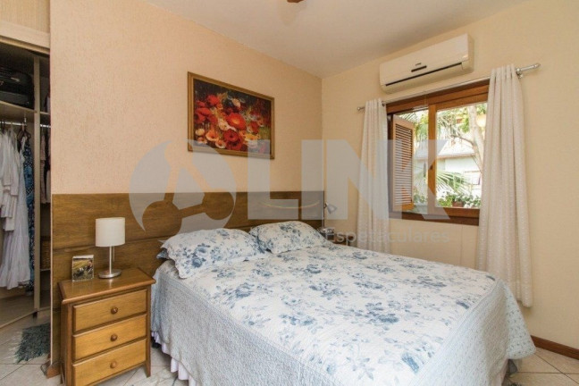 Imagem Imóvel com 3 Quartos à Venda, 240 m² em Ipanema - Porto Alegre