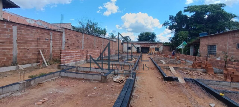 Imagem Casa com 3 Quartos à Venda, 270 m² em Independência - Aparecida De Goiânia