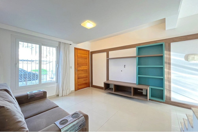Casa com 2 Quartos à Venda, 76 m² em Guarujá - Porto Alegre
