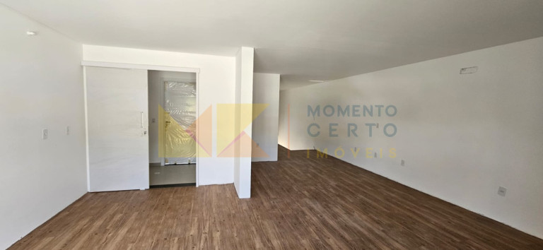 Imagem Sobrado com 3 Quartos à Venda, 263 m² em Velha - Blumenau