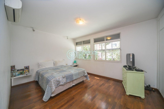 Imagem Apartamento com 3 Quartos à Venda, 250 m² em Itaim Bibi - São Paulo
