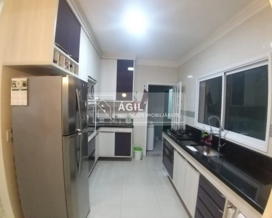 Imagem Casa com 3 Quartos à Venda, 250 m² em Loteamento Villa Branca - Jacareí