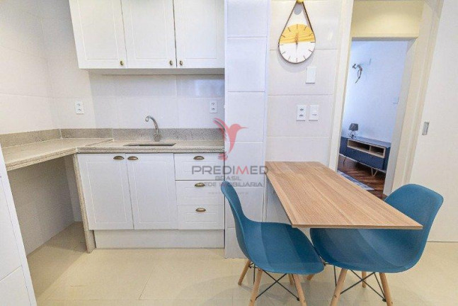 Imagem Apartamento com 2 Quartos à Venda, 80 m² em Copacabana - Rio De Janeiro