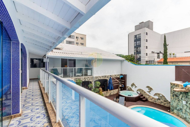 Imagem Casa com 5 Quartos à Venda,  em Municípios - Balneário Camboriú