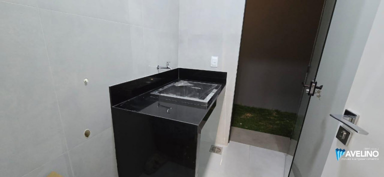 Imagem Casa com 8 Quartos à Venda, 220 m² em Vila Carlota - Campo Grande Imagem Casa com 8 Quartos à Venda, 220 m² em Vila Carlota - Campo Grande