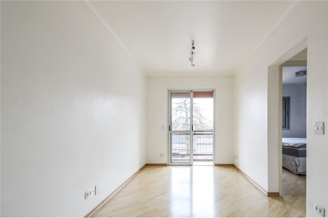 Imagem Imóvel com 2 Quartos à Venda, em Vila Santa Catarina - São Paulo Imagem Imóvel com 2 Quartos à Venda, em Vila Santa Catarina - São Paulo
