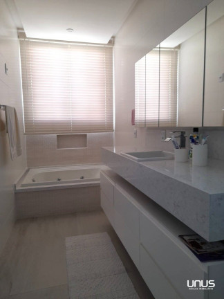 Imagem Casa com 4 Quartos à Venda, 400 m² em Santa Mônica - Florianópolis Imagem Casa com 4 Quartos à Venda, 400 m² em Santa Mônica - Florianópolis