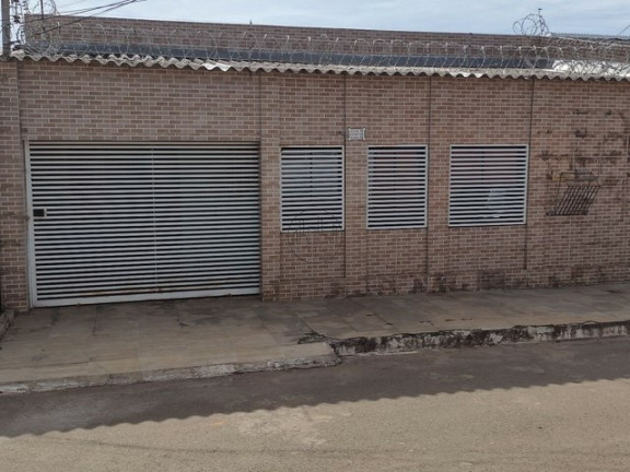 Casa com 3 Quartos à Venda, 150 m² em Taguatinga Norte (taguatinga) - Brasília