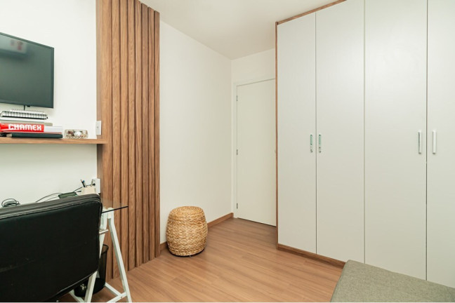 Imagem Apartamento com 2 Quartos à Venda, 90 m² em Menino Deus - Porto Alegre