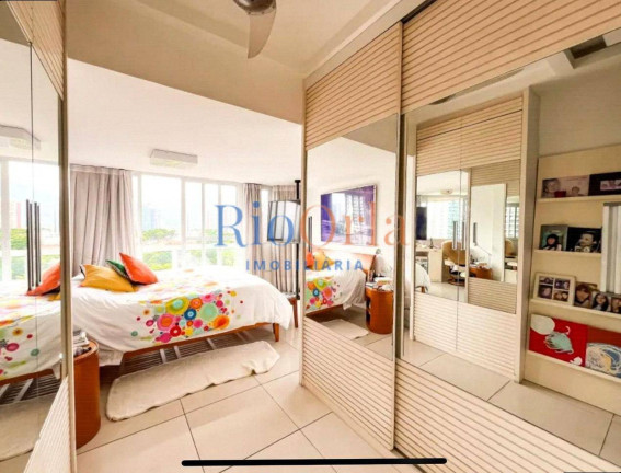 Imagem Apartamento com 4 Quartos à Venda, 300 m² em Barra Da Tijuca - Rio De Janeiro