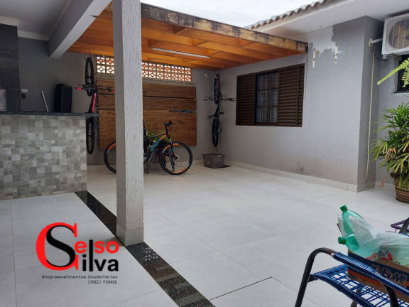 Imagem Casa com 3 Quartos à Venda, 204 m² em Jardim Santa Helena - Maringá