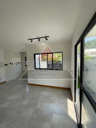Imagem Casa com 2 Quartos à Venda, 116 m² em Vargem Grande - Rio De Janeiro
