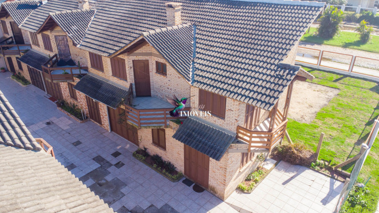 Imagem Casa com 2 Quartos à Venda, 98 m² em Centro - Tramandaí