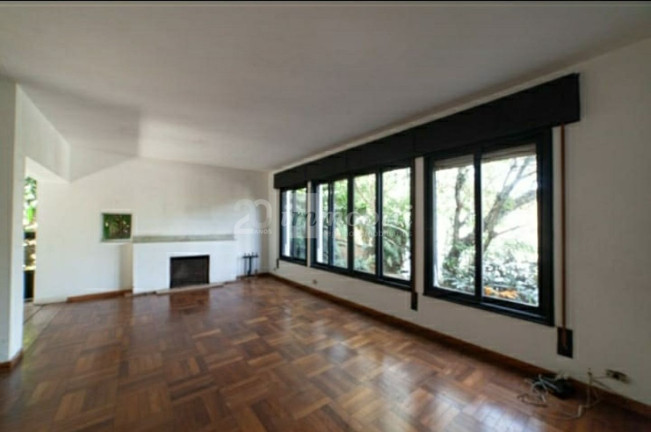 Imagem Casa com 5 Quartos à Venda, 400 m² em Pacaembu - São Paulo Imagem Casa com 5 Quartos à Venda, 400 m² em Pacaembu - São Paulo