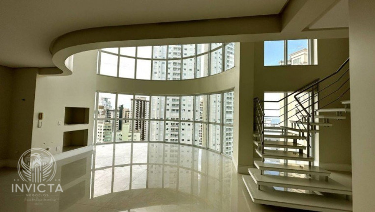 Imagem Apartamento com 4 Quartos à Venda, 240 m² em Centro - Balneário Camboriú Imagem Apartamento com 4 Quartos à Venda, 240 m² em Centro - Balneário Camboriú
