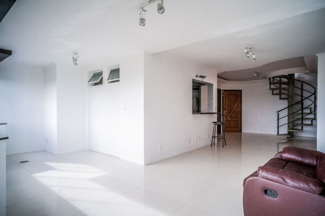 Imagem Cobertura com 3 Quartos à Venda, 255 m² em Jardim Itu - Porto Alegre