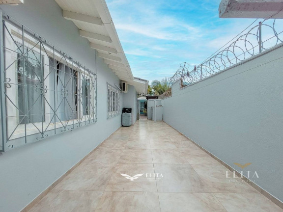 Imagem Casa com 4 Quartos à Venda, 240 m² em Centro - Barra Velha