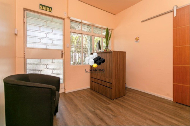 Imagem Casa com 4 Quartos à Venda, 300 m² em Chácara Das Pedras - Porto Alegre Imagem Casa com 4 Quartos à Venda, 300 m² em Chácara Das Pedras - Porto Alegre