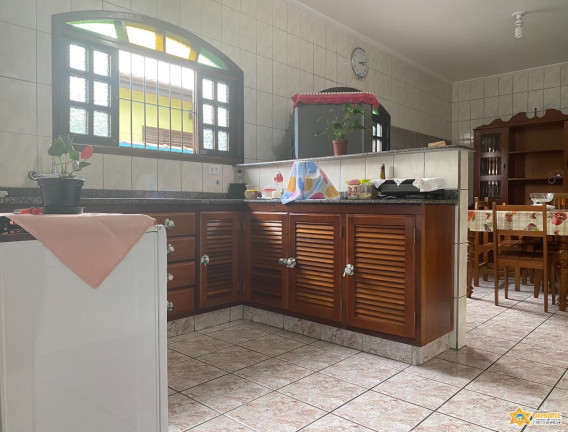 Imagem Sobrado com 6 Quartos à Venda, 200 m² em Umuarama - Ubatuba Imagem Sobrado com 6 Quartos à Venda, 200 m² em Umuarama - Ubatuba
