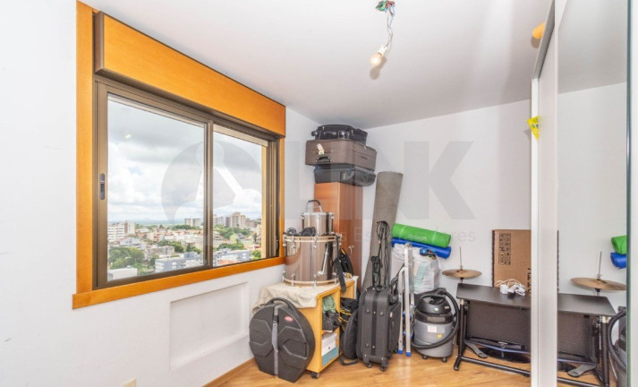 Imagem Apartamento com 3 Quartos à Venda, 87 m² em Passo Da Areia - Porto Alegre Imagem Apartamento com 3 Quartos à Venda, 87 m² em Passo Da Areia - Porto Alegre