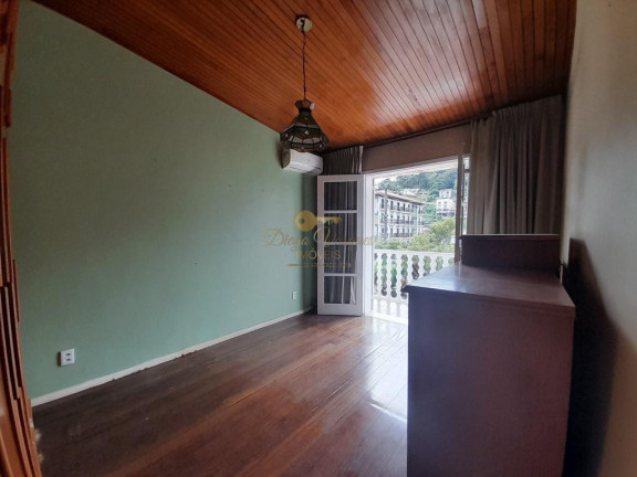Imagem Casa com 4 Quartos à Venda, 77 m² em Tijuca - Teresópolis