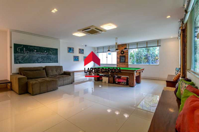 Imagem Imóvel com 4 Quartos à Venda, 595 m² em Humaitá - Rio De Janeiro Imagem Imóvel com 4 Quartos à Venda, 595 m² em Humaitá - Rio De Janeiro