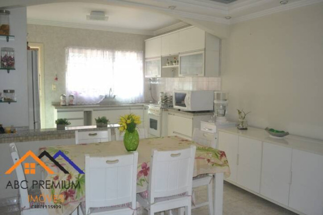 Imagem Sobrado com 3 Quartos à Venda, em Vila Pires - Santo André Imagem Sobrado com 3 Quartos à Venda, em Vila Pires - Santo André